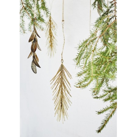 Hanging iron spruce twigs set/3